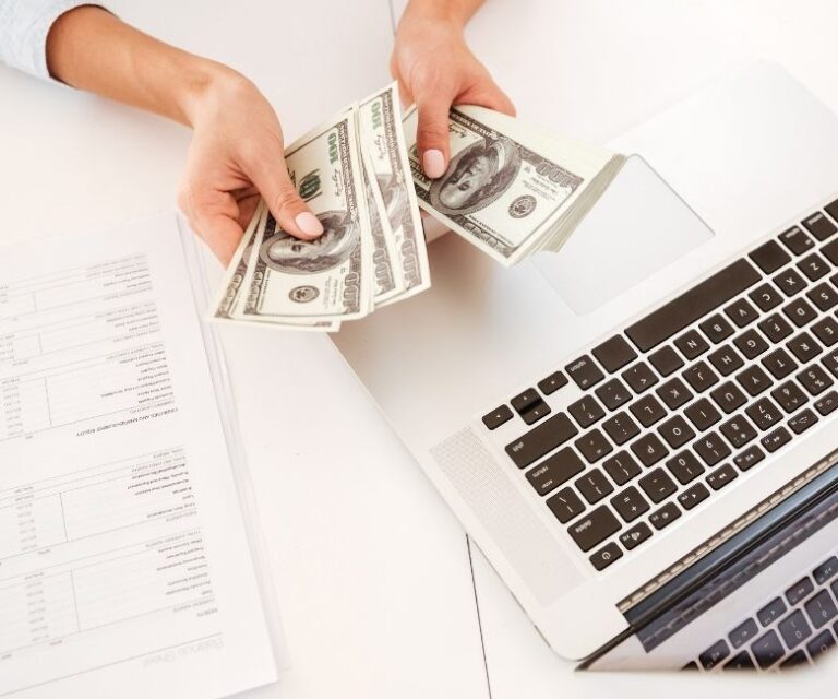 45 Ambitious Affirmations to Manifest Money