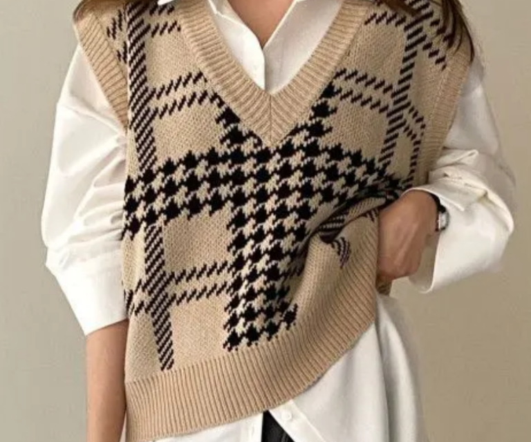 38 Best Academia Sweater Vests to Pair with Your Outfits