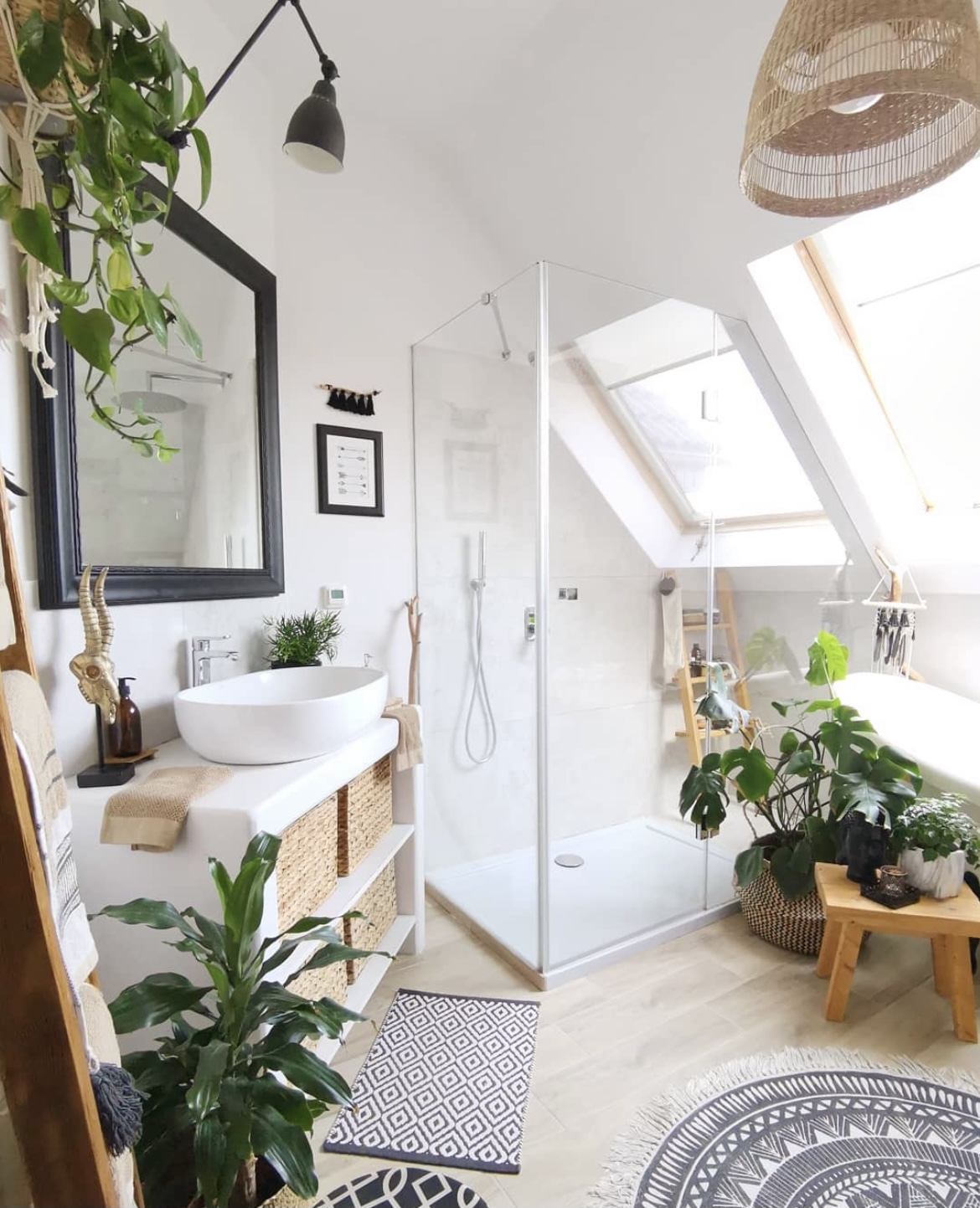 21 Best Plant-Themed Bathroom Decors to Buy Now - atinydreamer