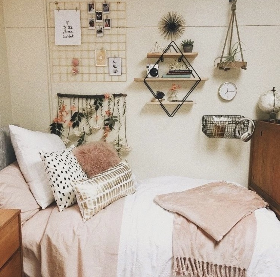 38 Best Dorm Room Ideas You Need to Replicate - atinydreamer