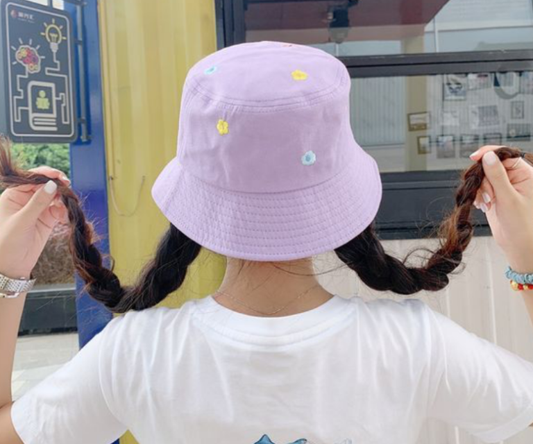25 Best Bucket Hat Looks to Get for Your Outfits