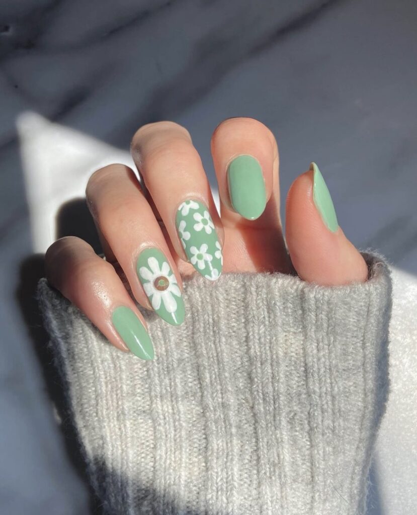 41 Best Green Nail Designs To Try Out For Spring - Atinydreamer