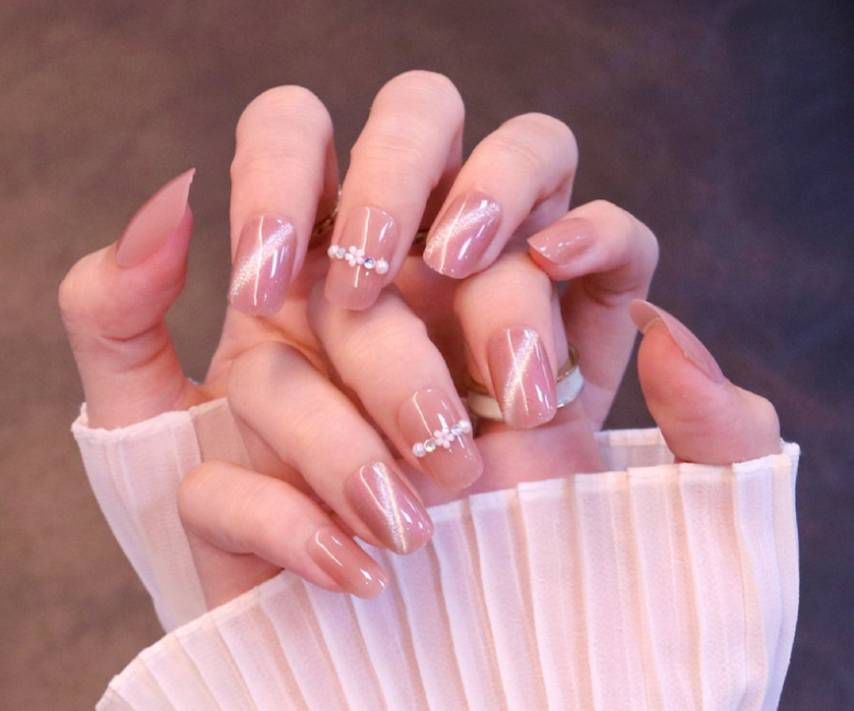 Amazon.com: Korean Press On Nails Short