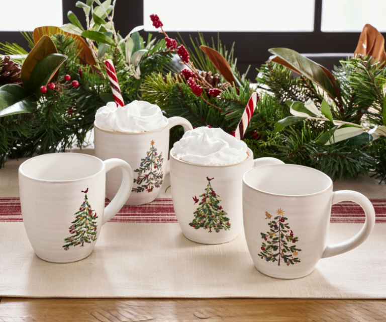 23 Best Christmas Mugs to Gift Your Friends for the Festivity